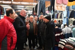 KARACABEY’DE BELEDİYECİLİK SAHADA YAPILIYOR