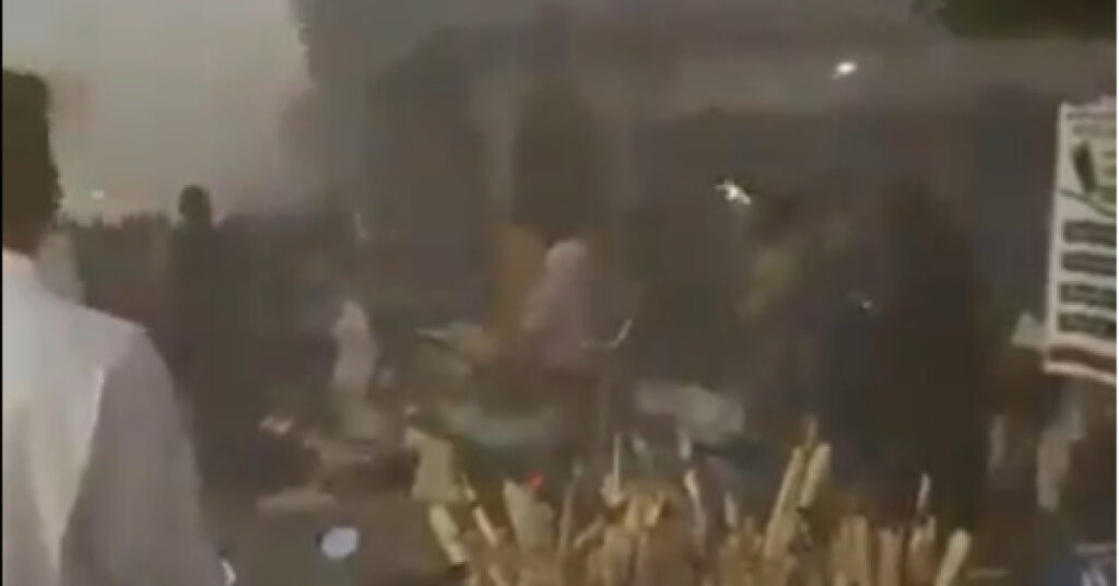 Nijerya’da camiye intihar saldırısı düzenlendi