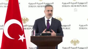 SON DAKİKA… Dışişleri Bakanı Hakan Fidan Şam’da: “SDG İsrail’le koordinasyon içinde”