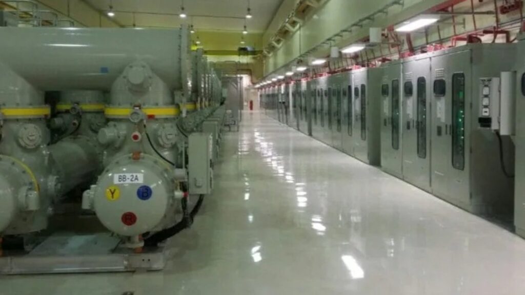 Suudi Arabistan bu kez gökdelen dikmedi! Dünyanın en büyük batarya sistemini kuruyorlar