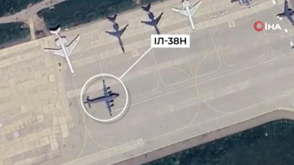 Ukrayna, Rus deniz devriye uçağını vurduğu anları paylaştı