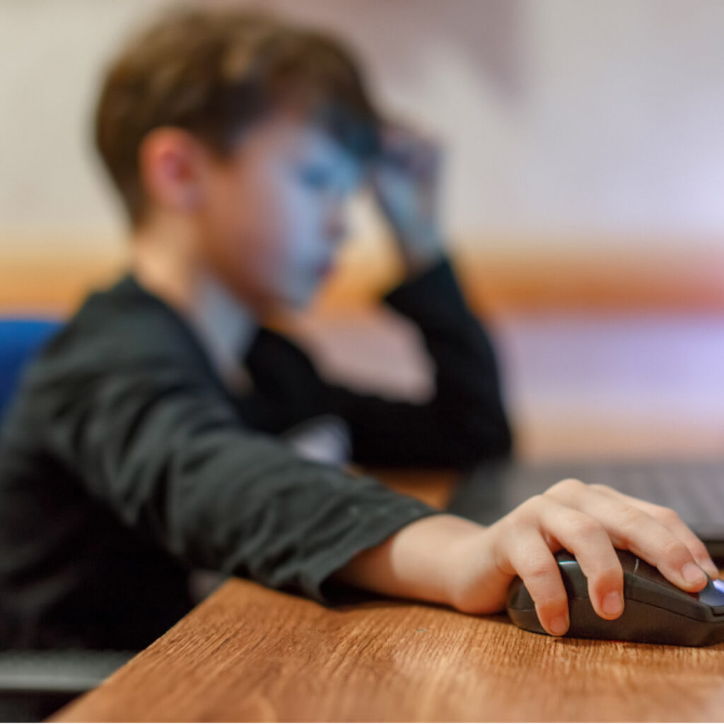 Yapay zeka, çocukları müstehcen konuşmalara yönlendiriyor