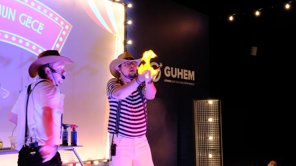 GUHEM’de ‘En Uzunnn Gece’