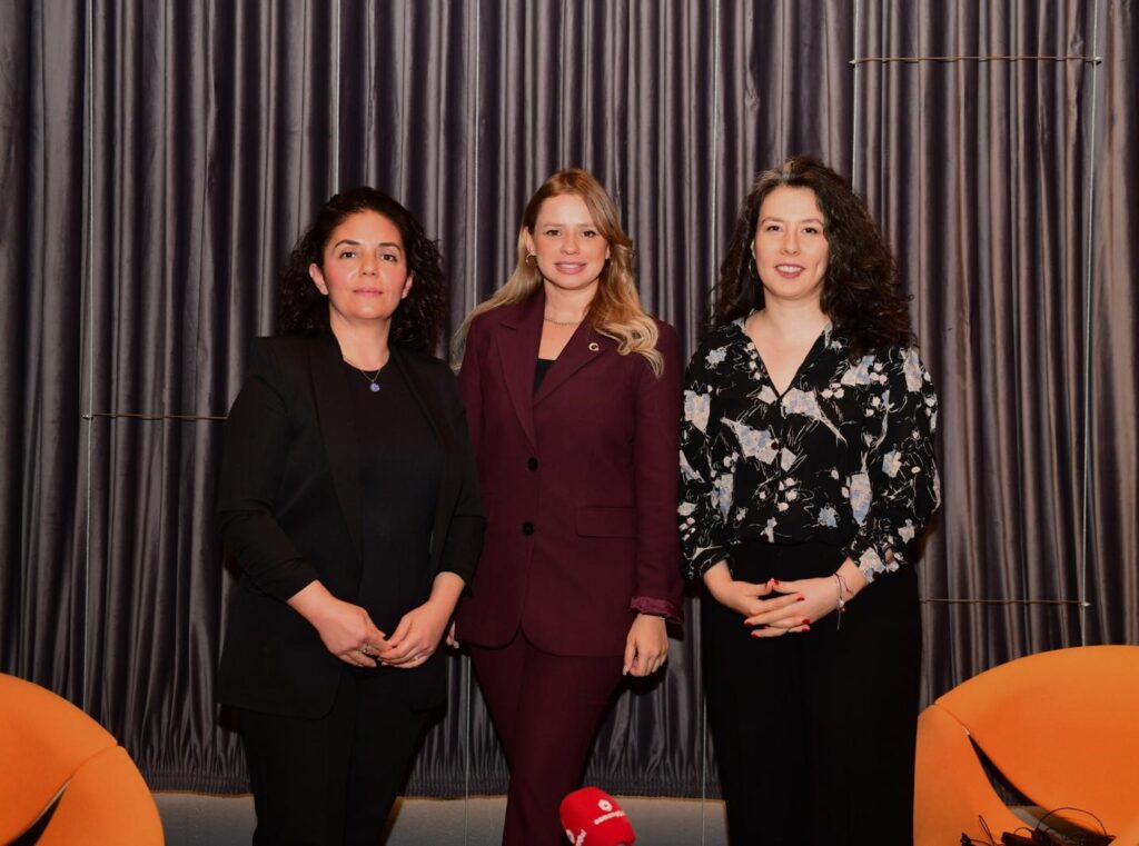 Osmangazi belediyesi medyadaki kadın temsilini masaya yatırd 2