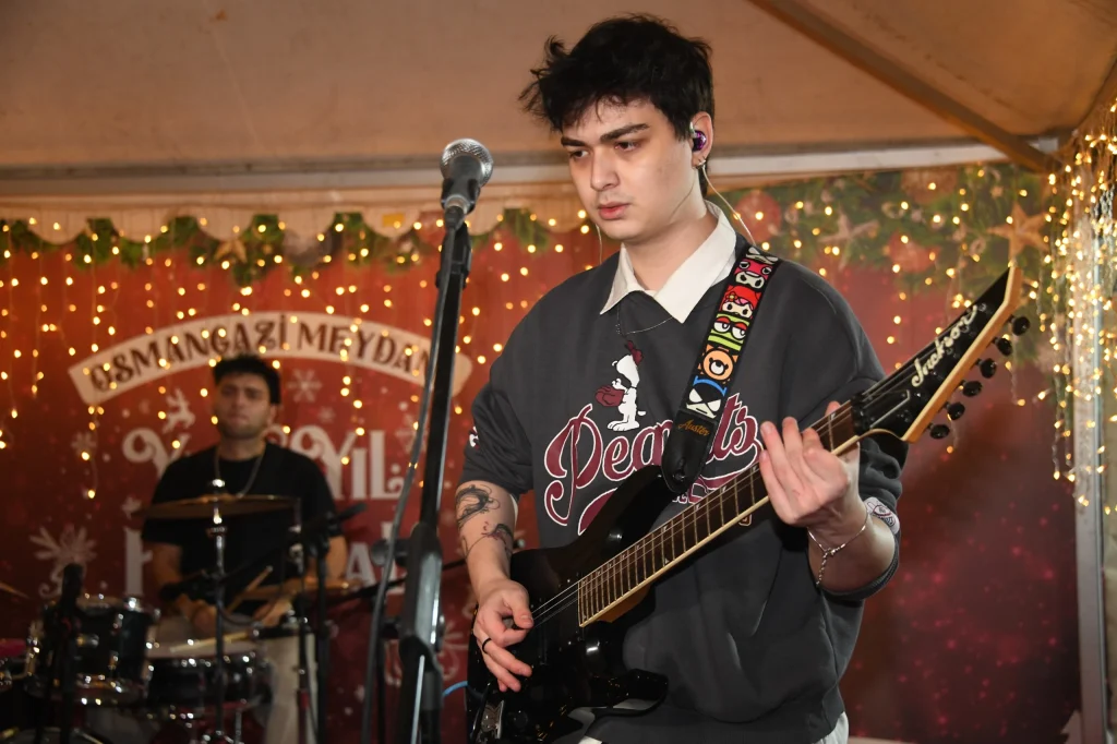 Osmangazi’de Çizik Grubu Festivale Renk Kattı