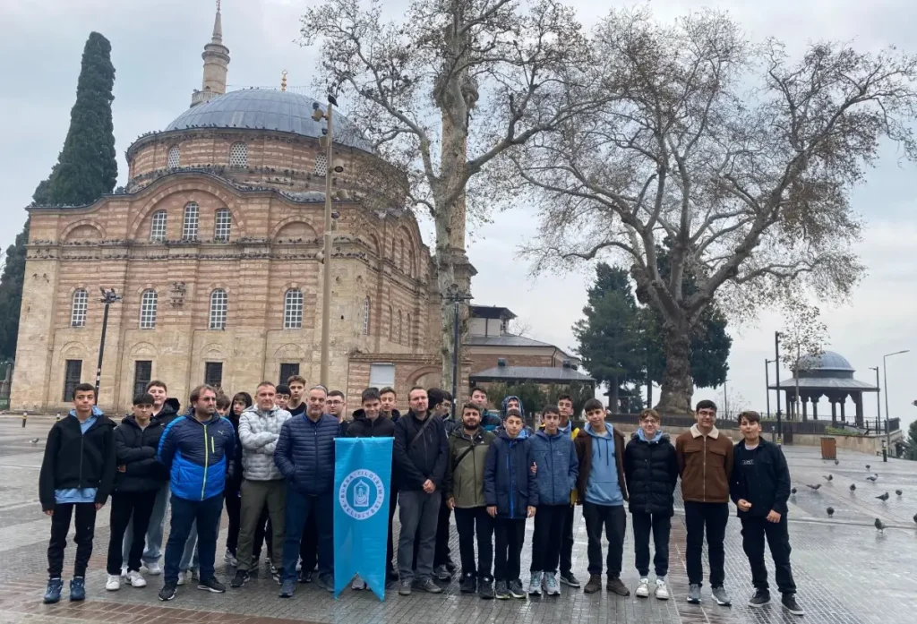 Yıldırımlı gençlerden tarihi yolculuk