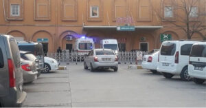 TIR’ın çarptığı 5 çocuk babası can verdi