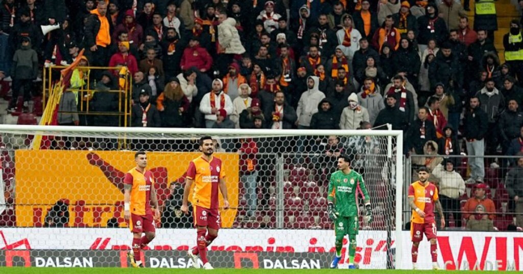 G.Saray taraftarından büyük tepki!