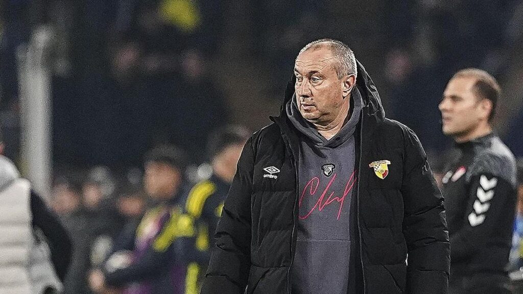 Stanimir Stoilov: Fenerbahçe topa daha fazla sahip oldu ama…