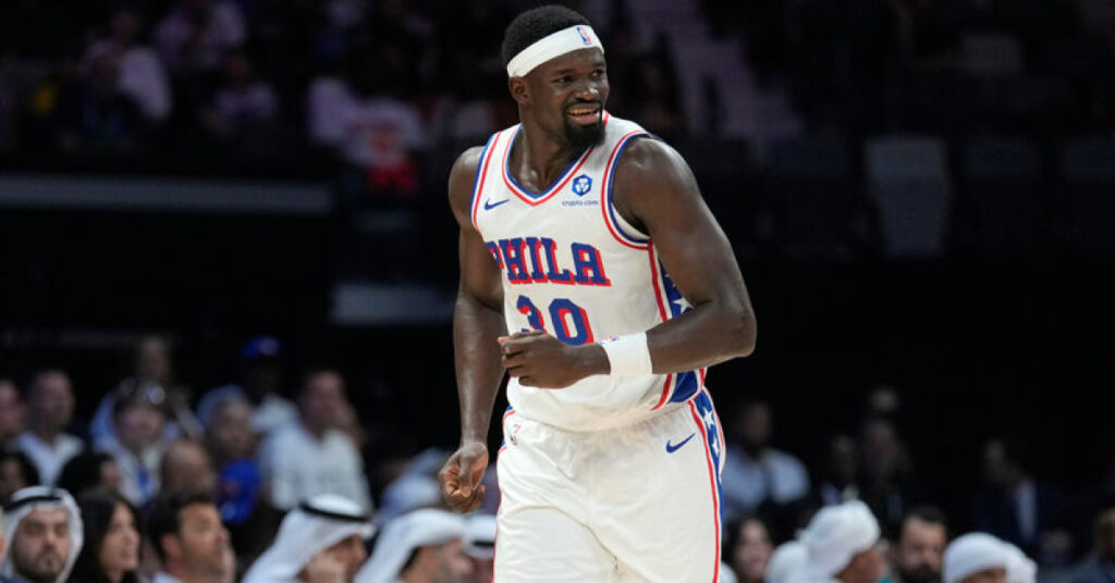 Adem Bona’lı Philadelphia, Milwaukee’yi devirdi