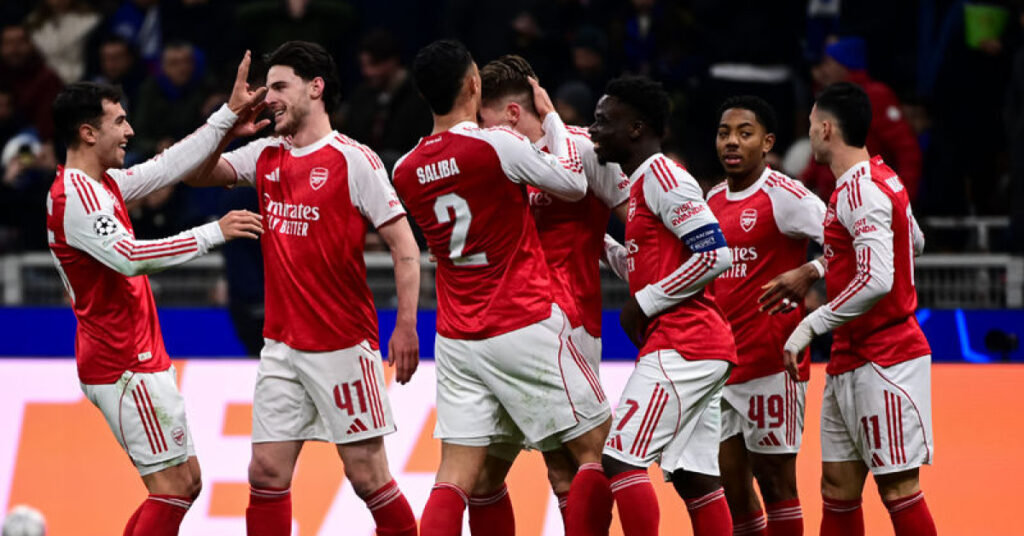 Arsenal, üç maç sonra galip geldi!