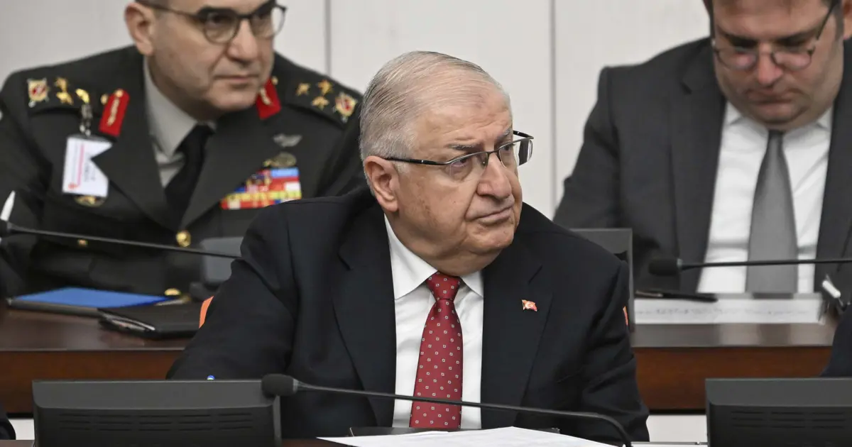 Bakan Güler’den PKK/YPG’ye sert uyarı. “Kök salmasına müsaade etmeyeceğiz”