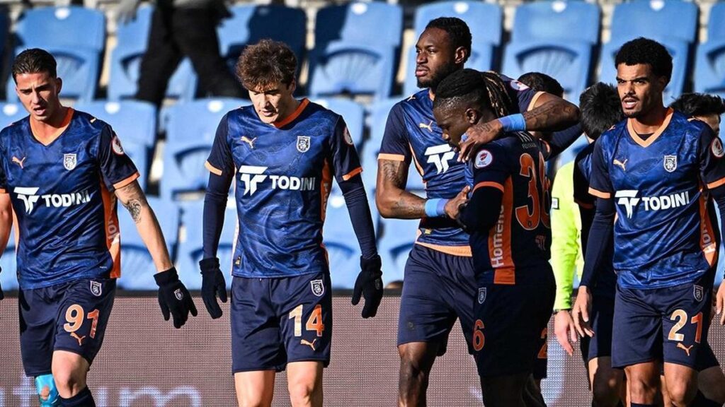 Başakşehir, Kupa mesaisinde hata yapmadı! Boluspor…