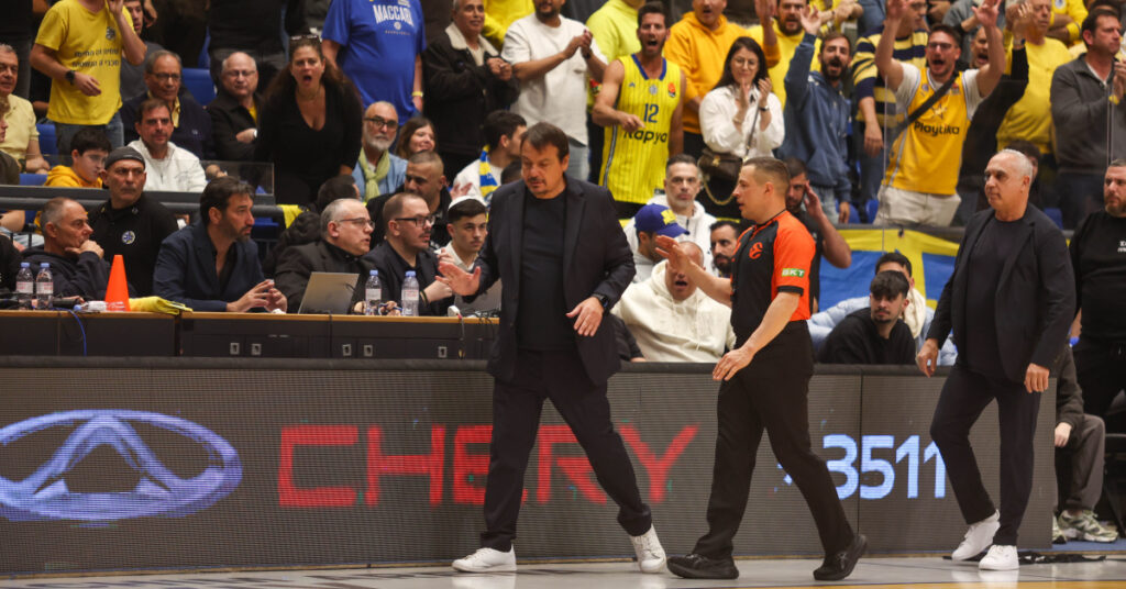 Ergin Ataman’a İsrail’de çirkin saldırı!