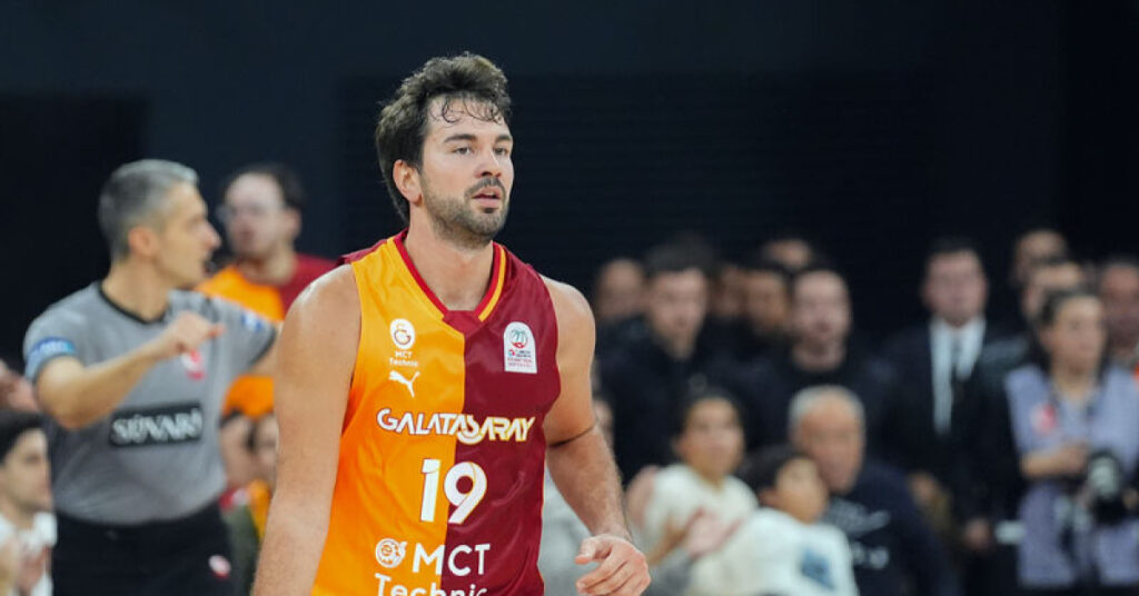 G.Saray’da Buğrahan Tuncer sakatlandı