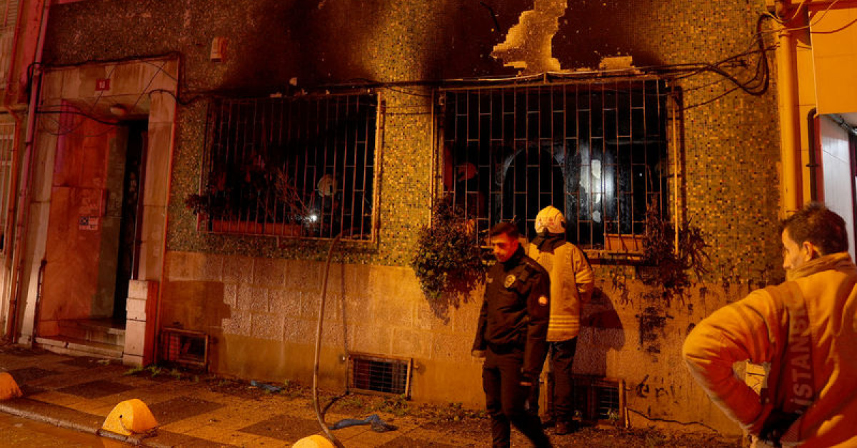 Kadıköy’de apartmanda yangın paniği: 8 yaralı