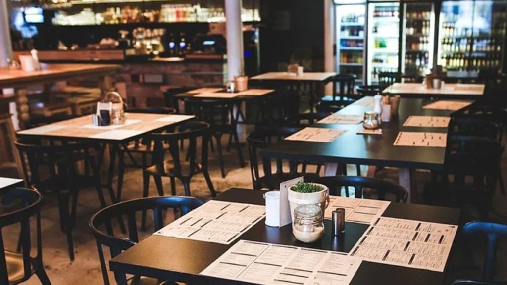 Kafe ve restoranlarda masa ve servis ücretleri kaldırıldı