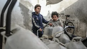 Katil İsrail Gazze’de ateşkes dinlemiyor! Bombaların gölgesinde yeni yıla girdiler