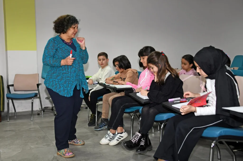 Küçük Yazarlar Kalemlerini Ustalığa Taşıyor