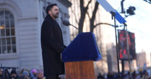 Mamdani, halka açık törende yemin etti