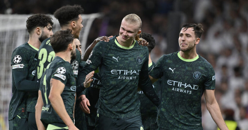 Manchester City, 4 maç sonra galip geldi!