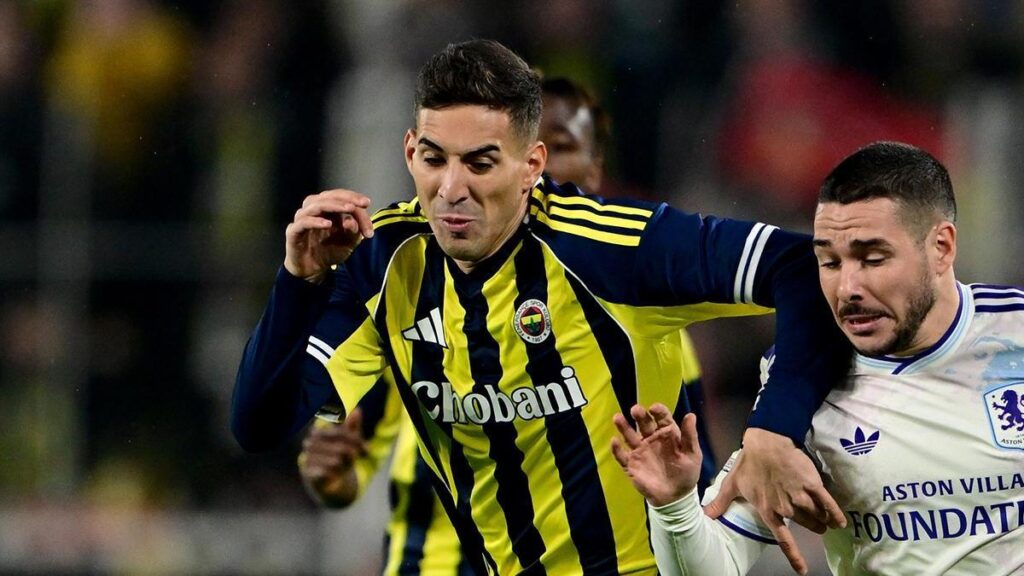 Mert Müldür, Fenerbahçe’deki 100. maçına çıkmaya hazırlanıyor