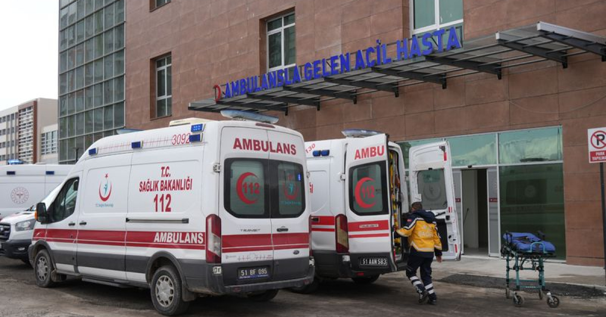 Motosiklet sürücüsü can verdi