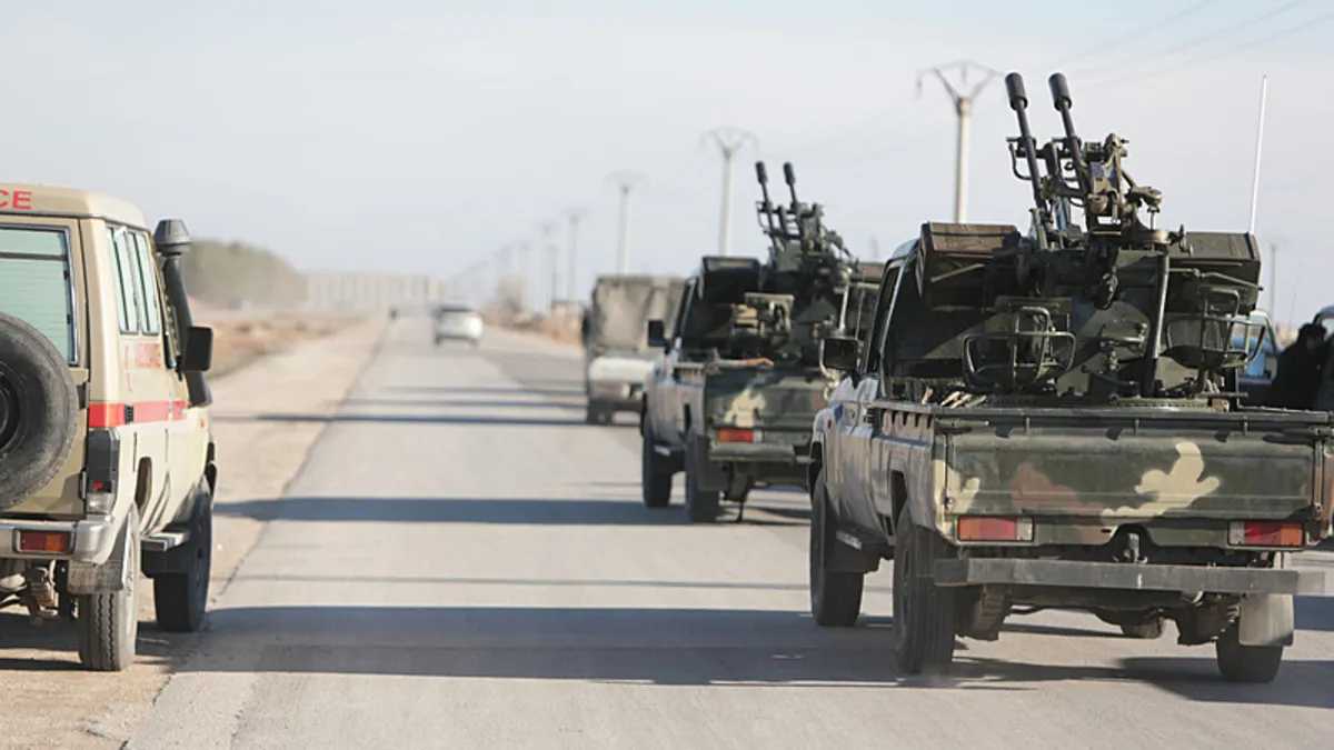 Suriye ordu yetkilileri: YPG/SDG sivillerin Deyr Hafir’den çıkışını engelliyor