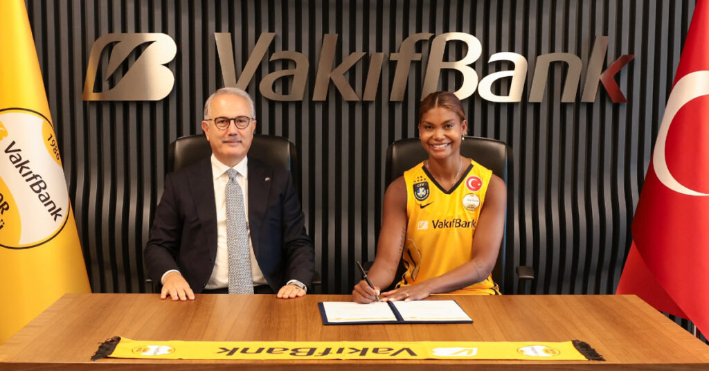 Vakıf’ta Lorenne Teixeira ile yollar ayrıldı