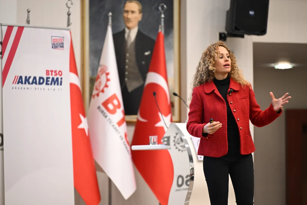 BTSO Akademi İş Dünyasının Dönüşümüne Rehberlik Ediyor