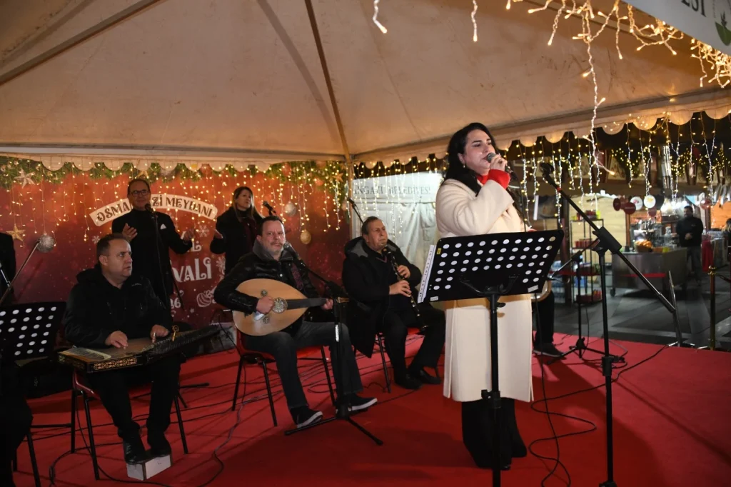 Osmangazi Meydanı Nağmelerle Isındı