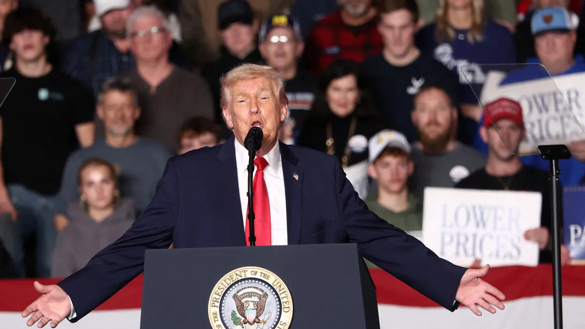 ABD Başkanı Trump’tan seçim güvenliği için yeni kimlik talebi