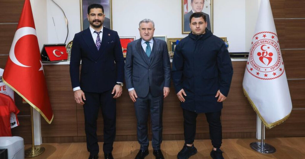 Akgül ve Kayaalp’ten Bakan Bak’a ziyaret