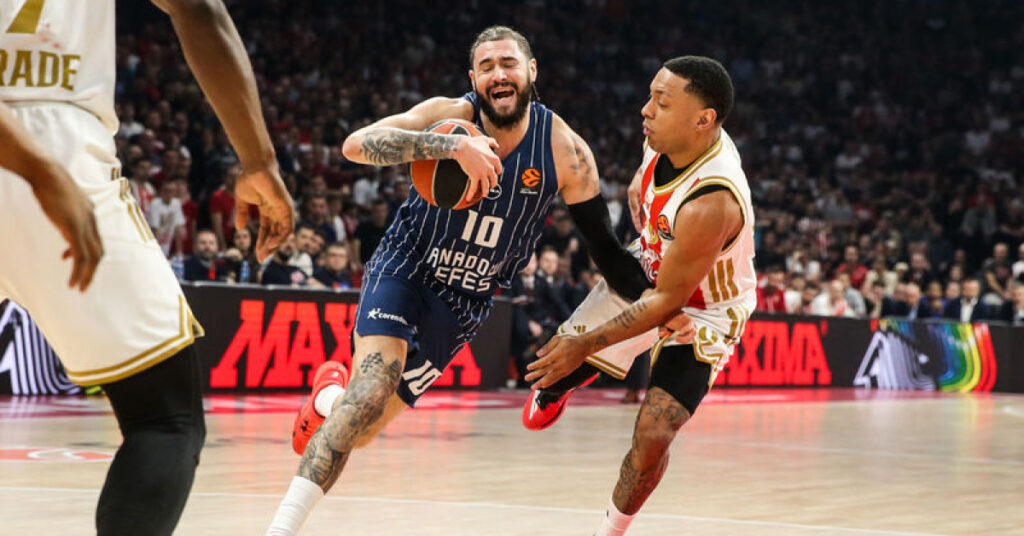 Anadolu Efes, EuroLeague’de paramparça