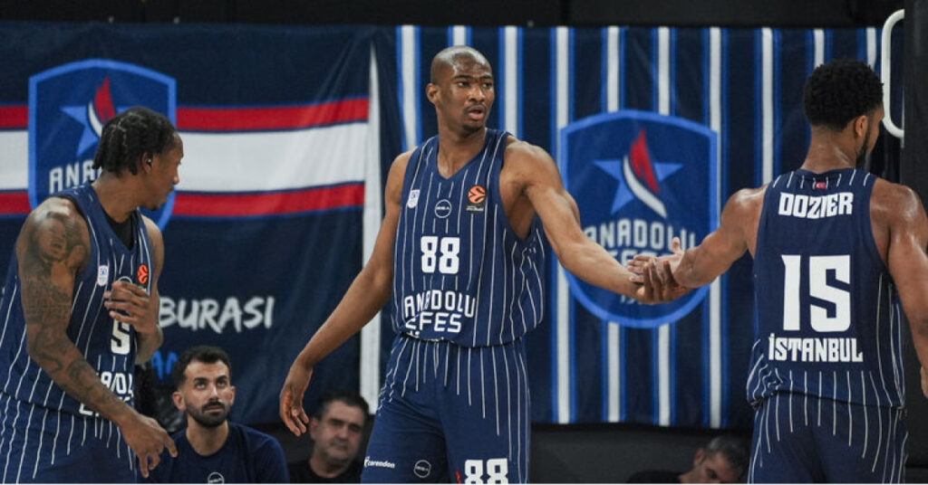 Anadolu Efes, Zalgiris’i konuk edecek