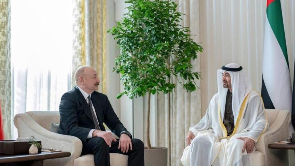 Azerbaycan Cumhurbaşkanı Aliyev, BAE Devlet Başkanı Nahyan ile bir araya geldi
