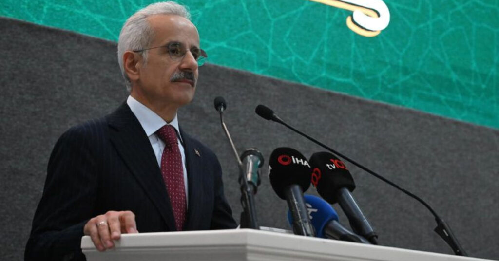 Bakan Uraloğlu: 15 yaşından küçük çocuklar hesap açamayacak