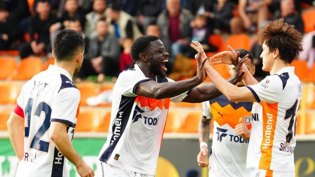 Başakşehir, Alanyaspor deplasmanında güldü