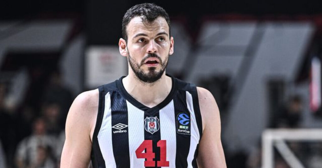 Beşiktaş’ta Ante Zizic ameliyat edildi!