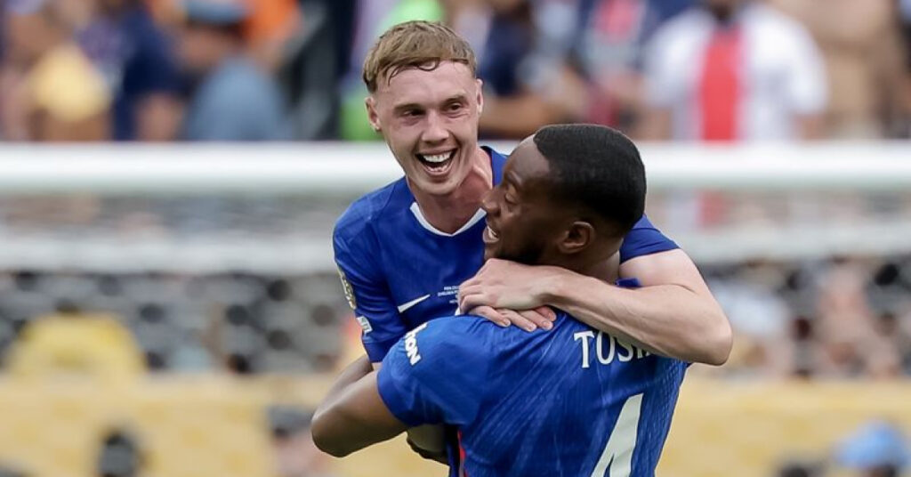 Chelsea, Cole Palmer’la fişi çekti!