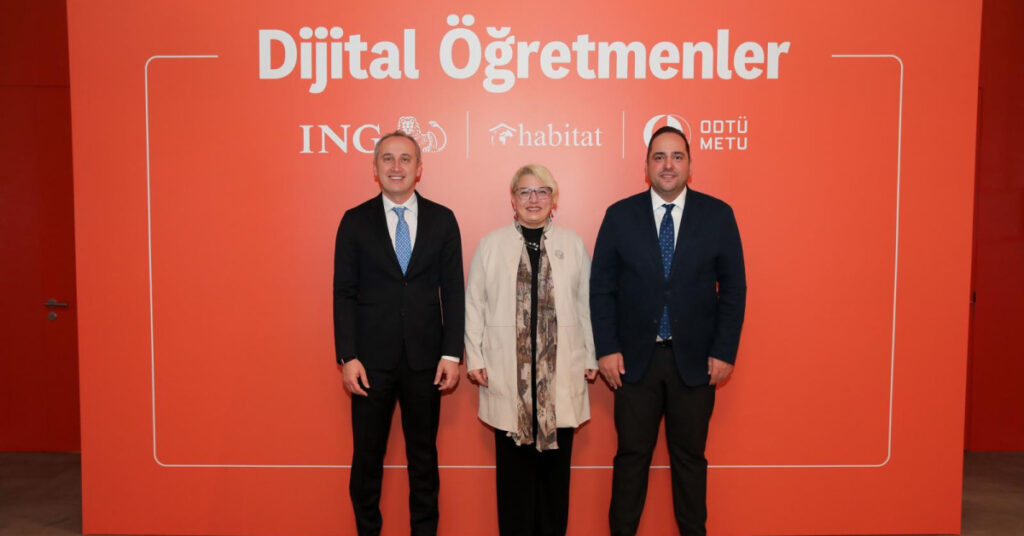 Dijital Öğretmenler projesi yenilendi