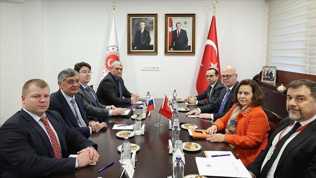 Dışişleri Bakan Yardımcısı Ekinci, Rusya lideri Putin’in Afganistan Özel Temsilcisi Kabulov ile görüştü