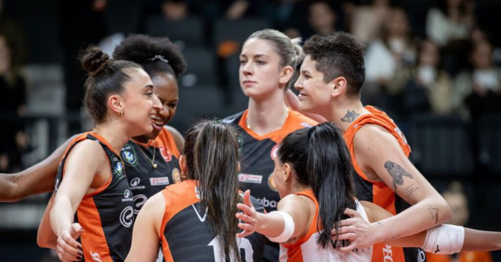 Eczacıbaşı Dynavit, Beşiktaş’a set vermedi!