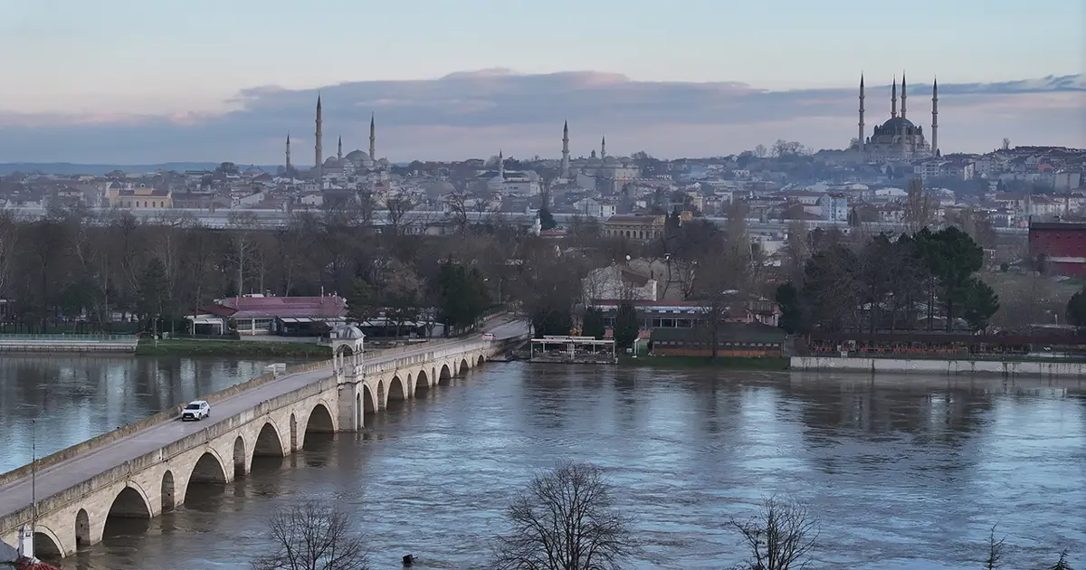 Edirne’de kırmızı alarm sonrası normale dönüş. Tehlike seviyesi turuncuya düşürüldü