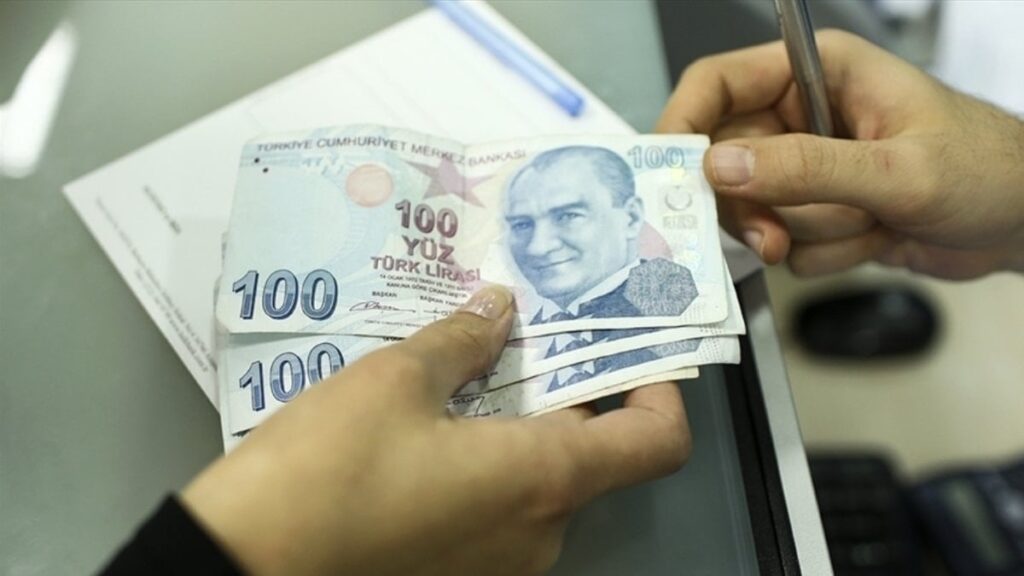 En düşük emekli maaşı farkı bugün ödenecek