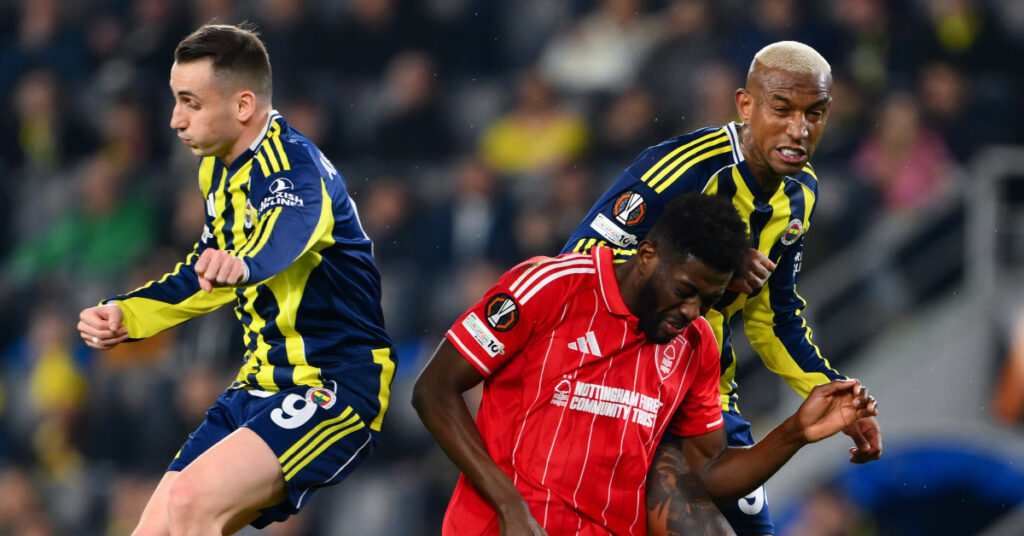 Fenerbahçe, Avrupa’da 3. mağlubiyetini aldı