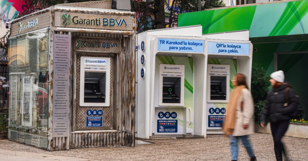 Garanti BBVA’dan atıktan ATM