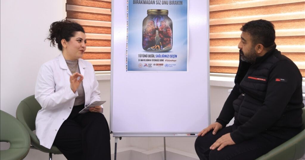Günde 2 paket tükettiği sigaradan 10 yıl sonra tedaviyle kurtuldu