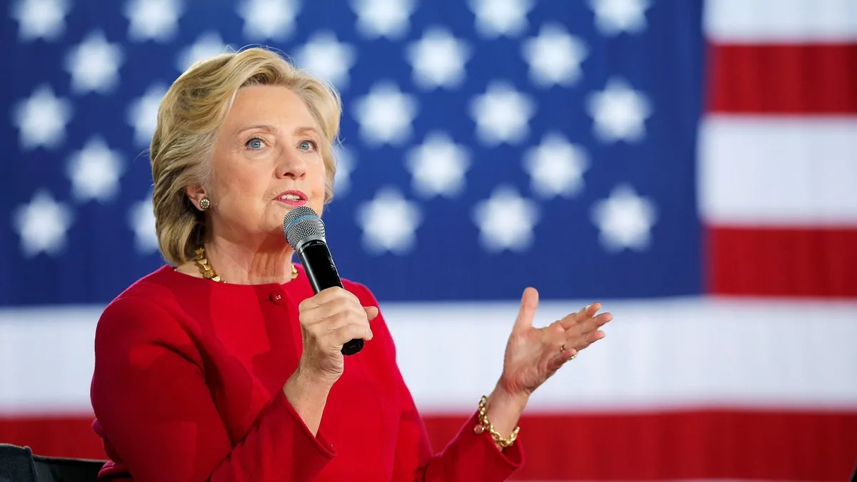 Hillary Clinton: Trump Epstein dosyalarını gizliyor