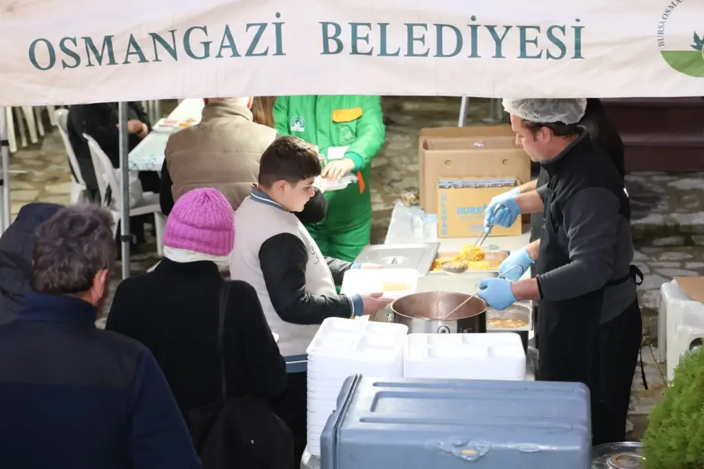 Osmangazi Belediyesi’nden Ramazan’da Kardeşlik Sofrası